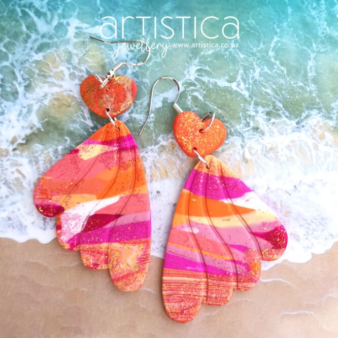 E0048a earrings artistica polymer clay Butterfly pink fuchsia gold white phantasy