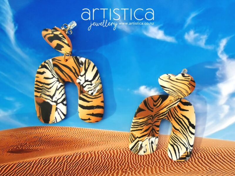 E0106a earrings artistica polymer clay Kambuku animal pattern