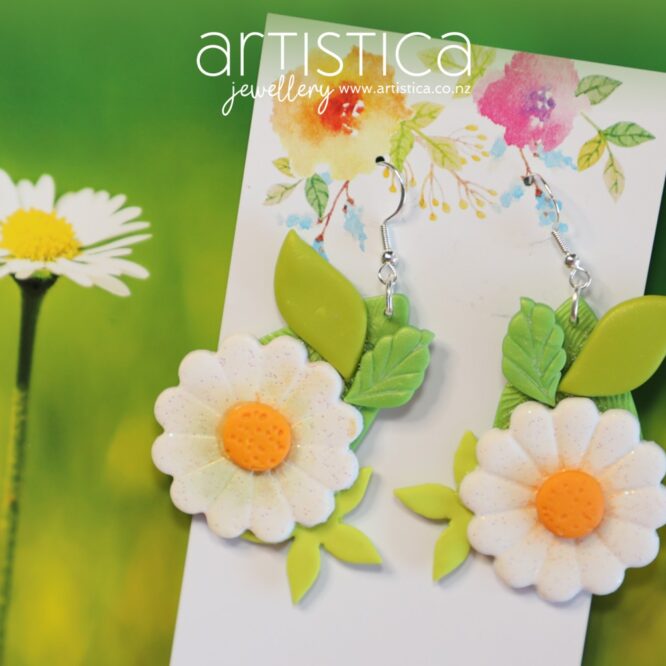 Daisy Flower Power Boho style earring