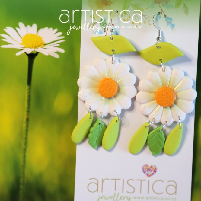Daisy Flower Power Boho style earring