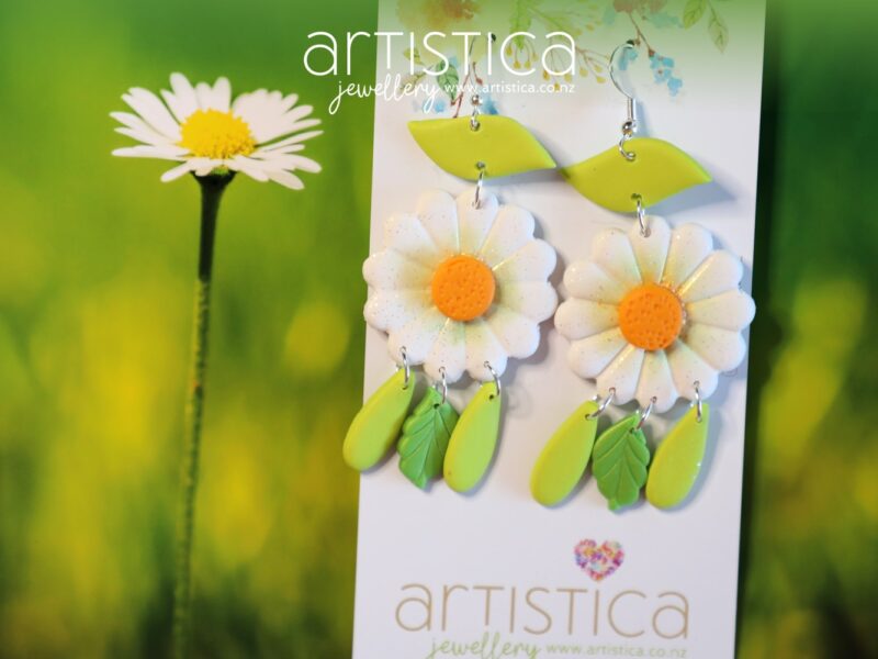 Daisy Flower Power Boho style earring