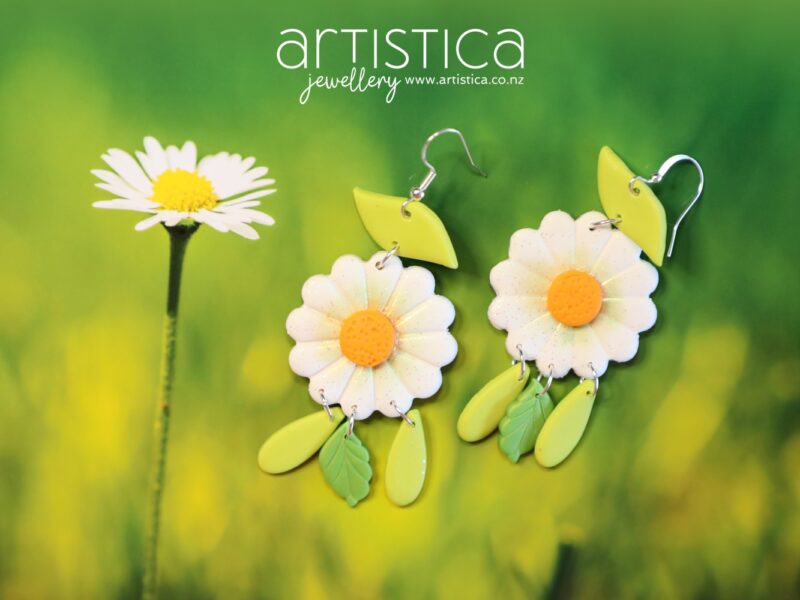 Daisy Flower Power Boho style earring