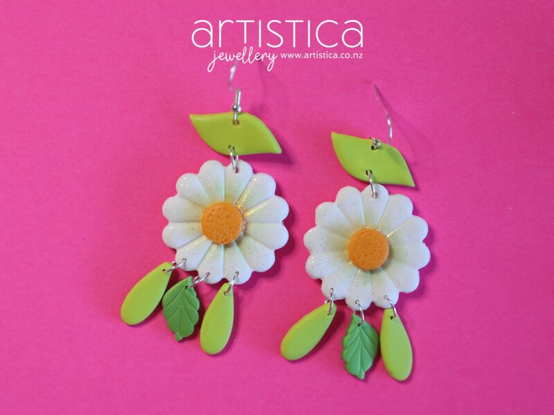 Daisy Flower Power Boho style earring