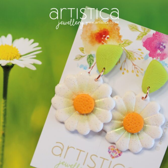 Daisy Flower Power Boho style earring
