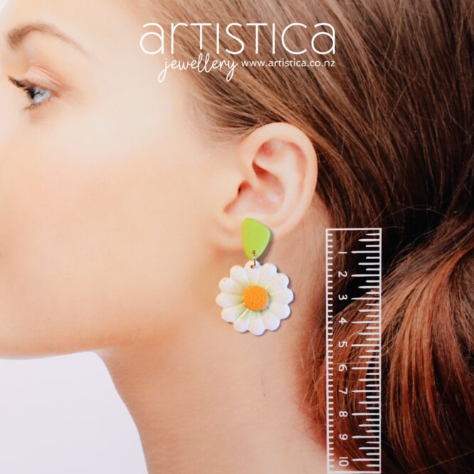 Daisy Flower Power Boho style earring