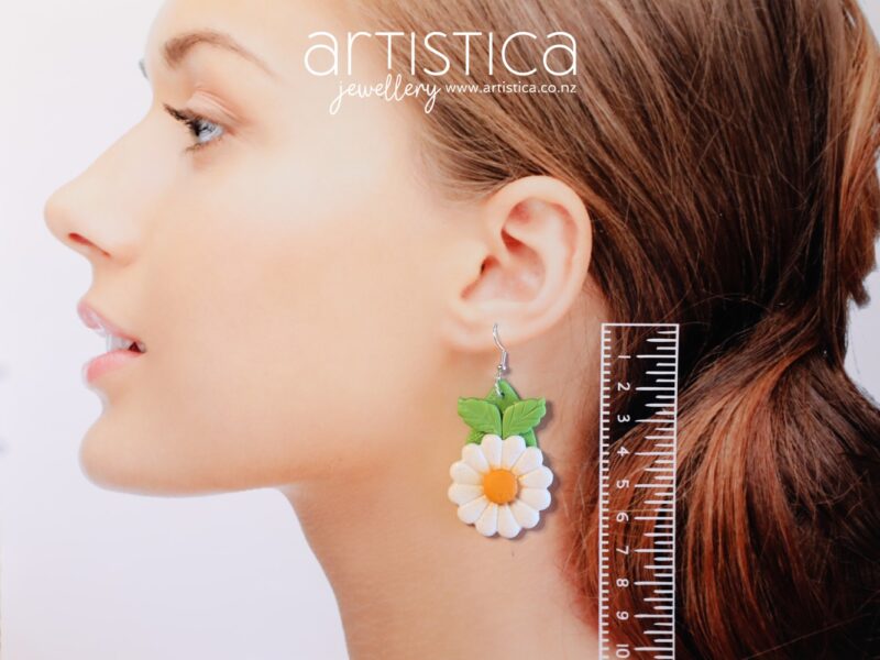 Daisy Flower Power Boho style earring