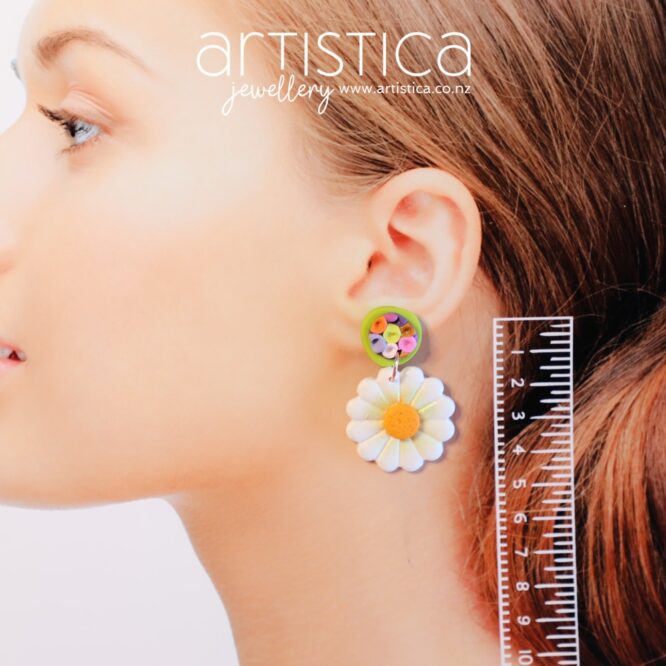 Daisy Flower Power Boho style earring