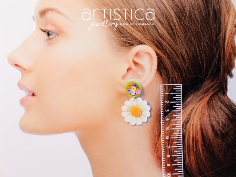 Daisy Flower Power Boho style earring