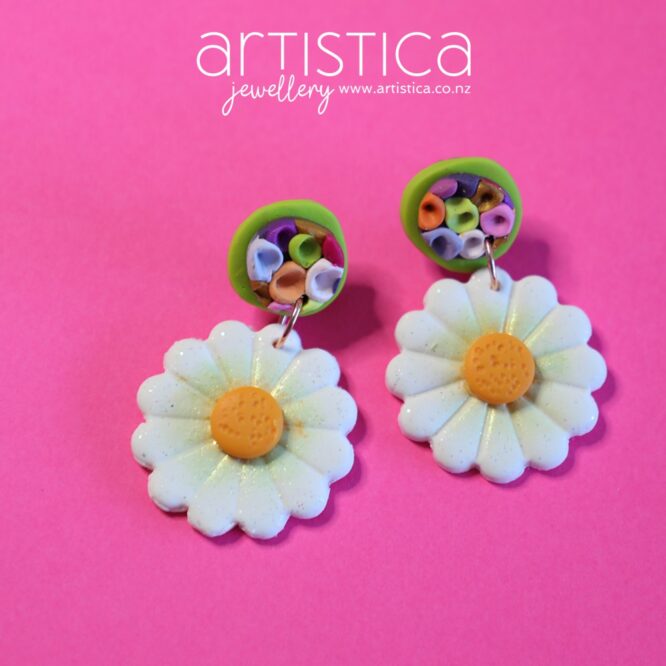 Daisy earrings polymer clay handcrafted by Artistica NZ