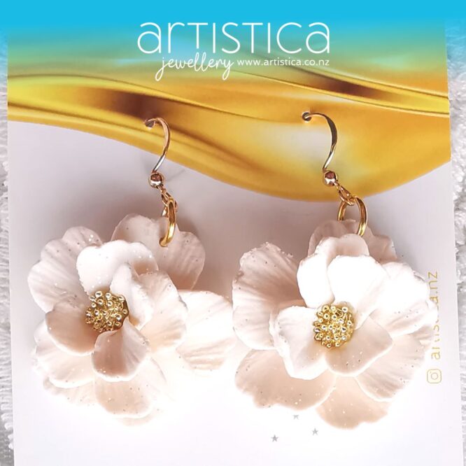 white flower bridal earrings
