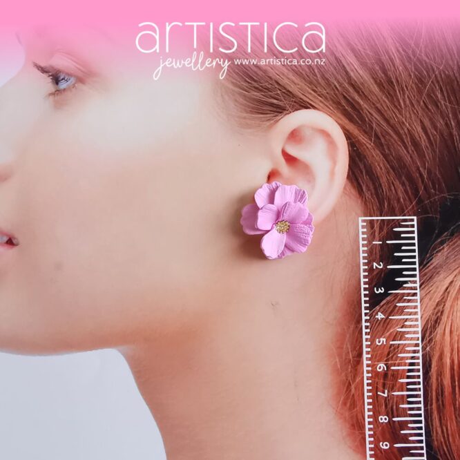 pink flower stud earrings