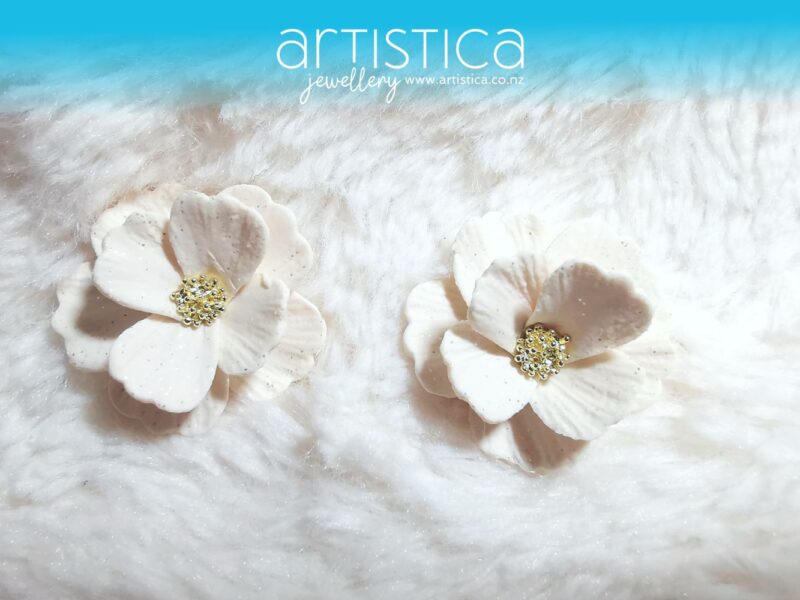 flower studs