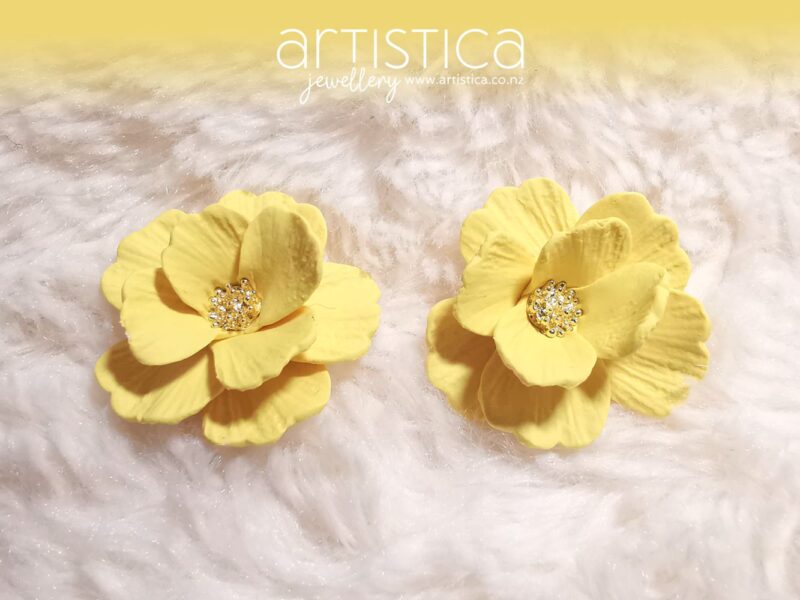 flower studs